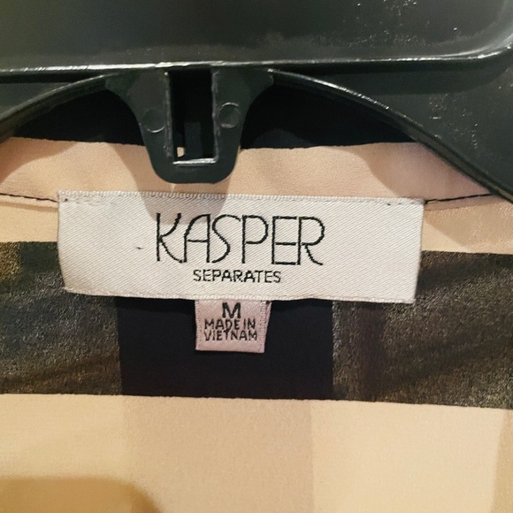 Kasper Separates roll tab sleeve button down blouse M tan black stripe flowy - Picture 4 of 10